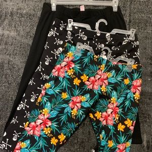 3 pair of 2XL Capri leggings